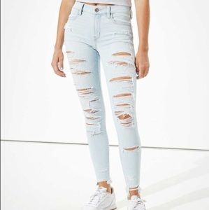 AEO light wash ripped super stretch jeans